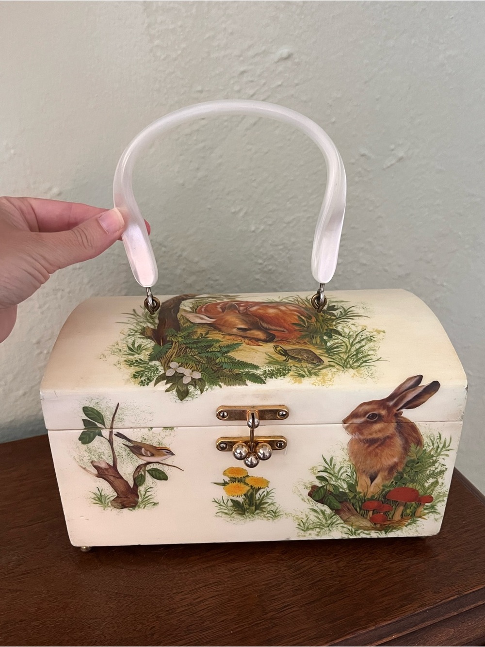Vtg Wooden 3D Decoupage Woodland Animal Footed Box Purse Lucite Handle